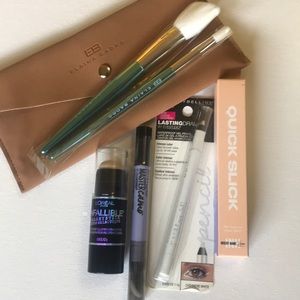 Make up bundle